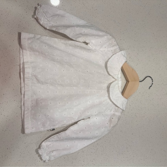 Rabbit and bear eyelet lace pester pan collared girls top - Picture 2 of 9